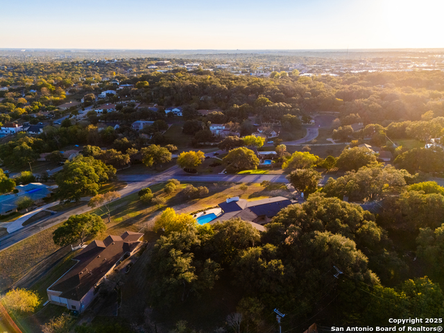 Image 65 of 70 For 203 Lakeridge