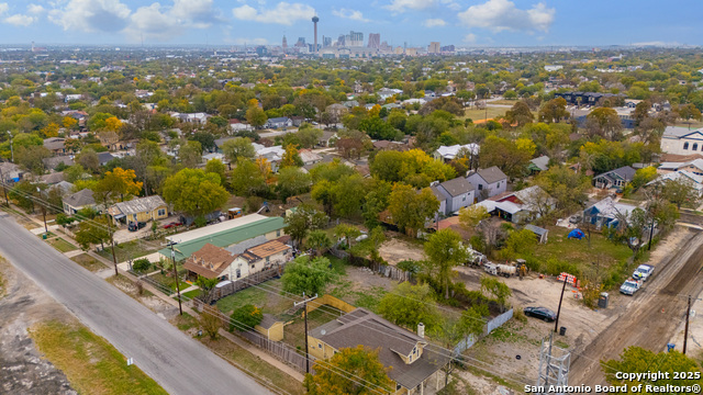 Image 14 of 17 For 919 Saint Anthony