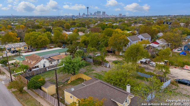 Image 15 of 17 For 919 Saint Anthony