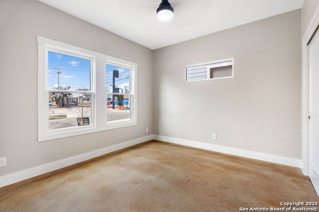 Image 16 of 30 For 1910 Houston St - Bldg.4 E