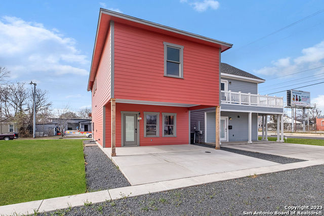 Image 4 of 30 For 1910 Houston St - Bldg.4 E