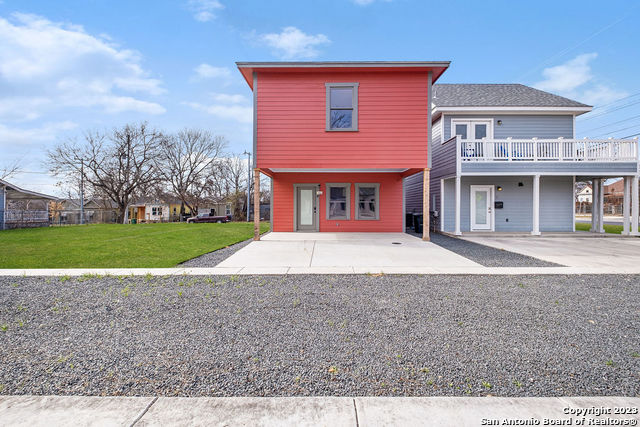 Image 5 of 30 For 1910 Houston St - Bldg.4 E