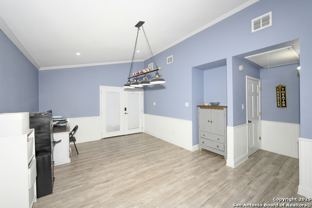 Image 28 of 40 For 8702 Collingwood N