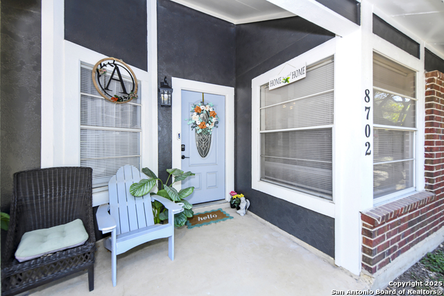 Image 5 of 40 For 8702 Collingwood N