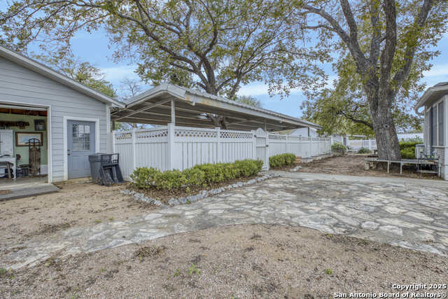 Listing photo id 43 for 1201 10th Street