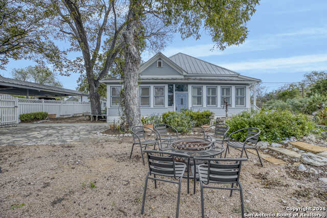 Listing photo id 44 for 1201 10th Street