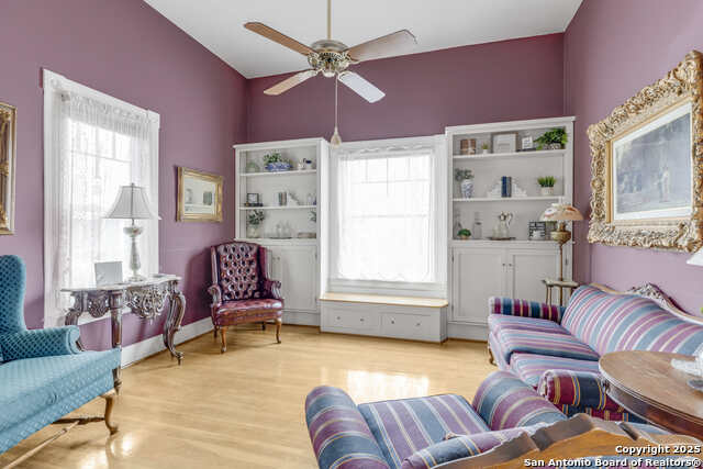 Listing photo id 5 for 1201 10th Street