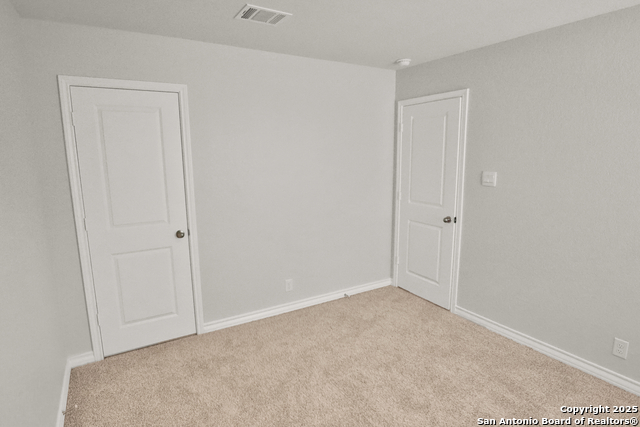 Image 14 of 20 For 183 Ringed Plover