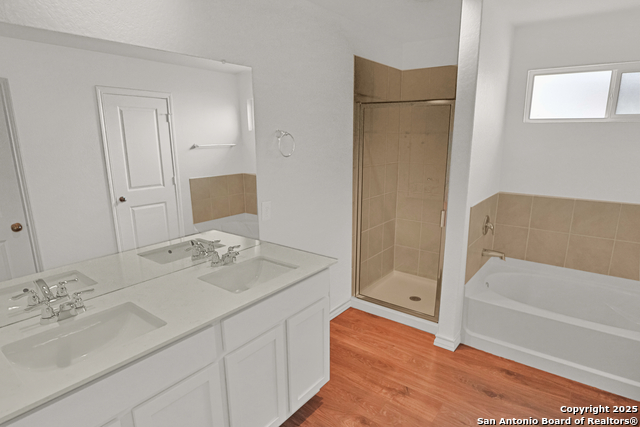 Image 9 of 20 For 183 Ringed Plover