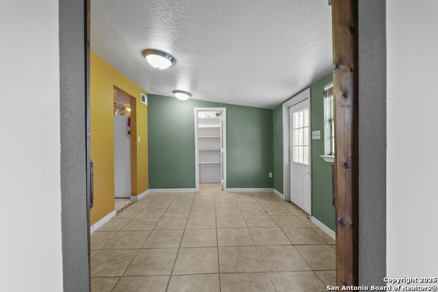 Image 17 of 33 For 16097 Trawalter Rd