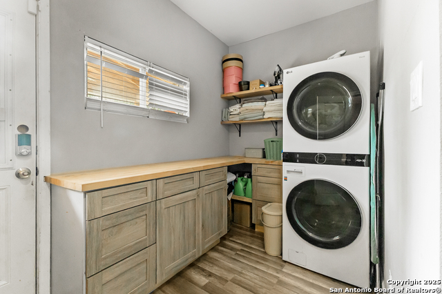 Image 14 of 17 For 626 Gould  