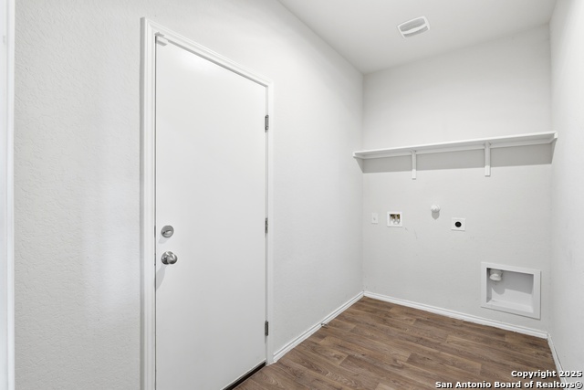 Image 12 of 19 For 3906 Bay Leaf Loop