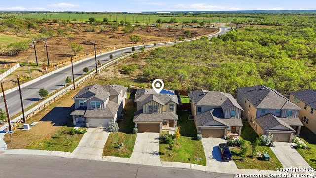 Image 14 of 19 For 3906 Bay Leaf Loop