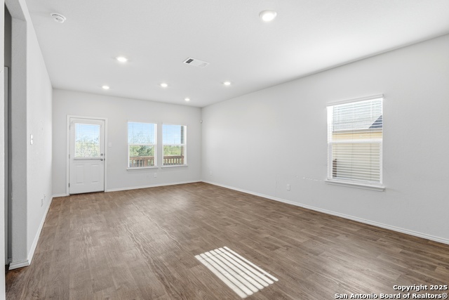 Image 5 of 19 For 3906 Bay Leaf Loop