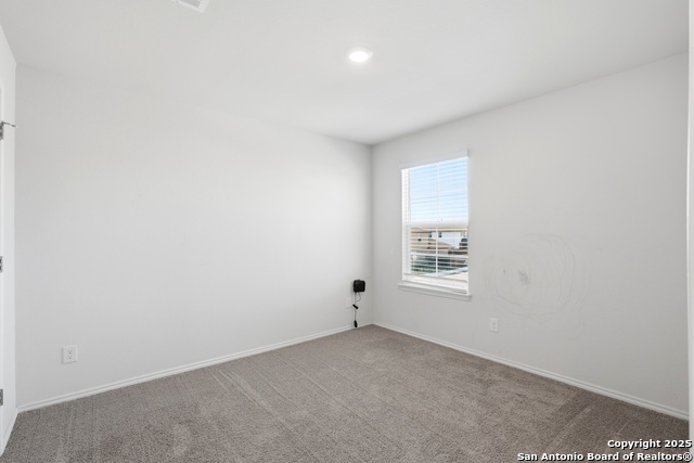 Image 6 of 19 For 3906 Bay Leaf Loop