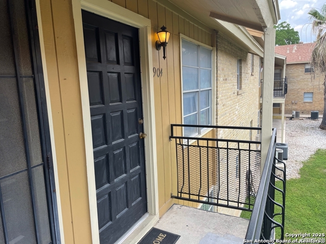 Details for 923 Vance Jackson Rd  904, San Antonio, TX 78201