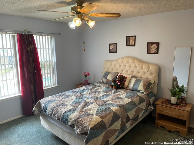 Image 7 of 11 For 923 Vance Jackson Rd  904