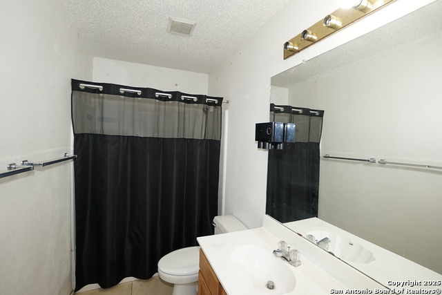 Image 23 of 28 For 14034 Emerald Creek