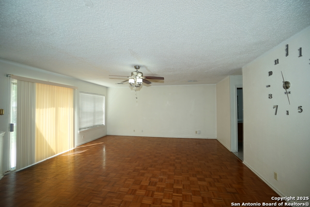 Image 4 of 28 For 14034 Emerald Creek