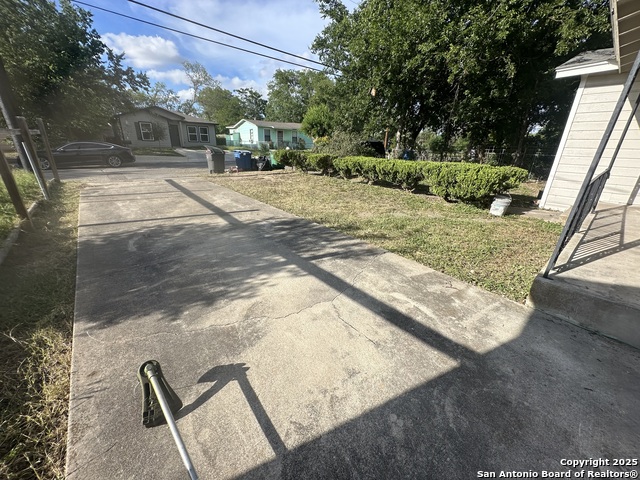 Image 16 of 17 For 710 Sterling