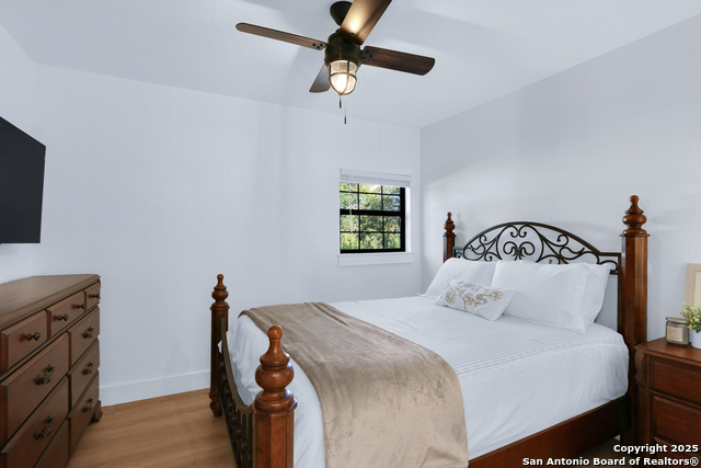 Listing photo id 19 for 198 Guadalupe River