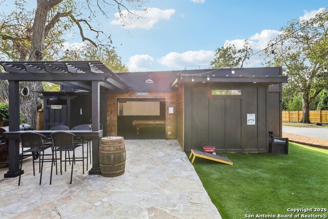 Listing photo id 23 for 198 Guadalupe River