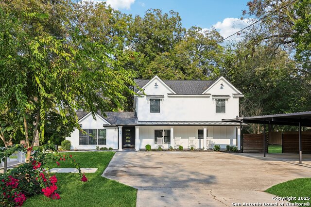 Listing photo id 1 for 198 Guadalupe River