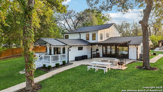 Listing photo id 37 for 198 Guadalupe River