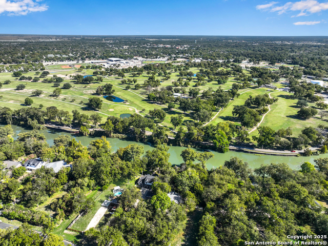 Listing photo id 43 for 198 Guadalupe River