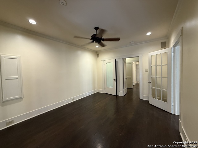 Image 19 of 32 For 334 Gramercy W