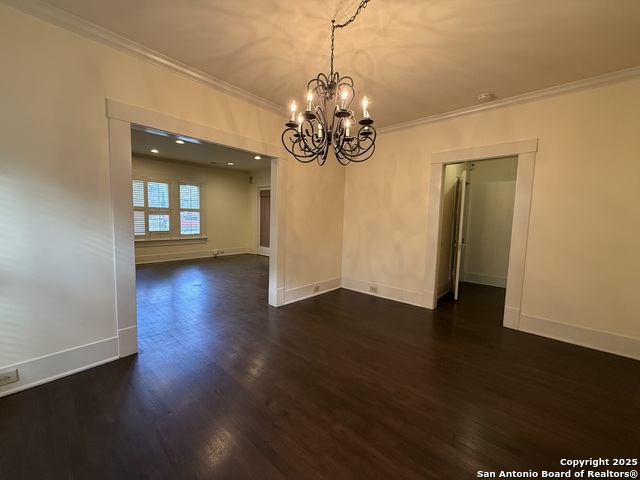 Image 7 of 32 For 334 Gramercy W