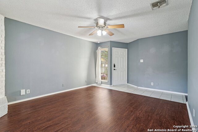 Image 11 of 39 For 9334 Dover Ridge