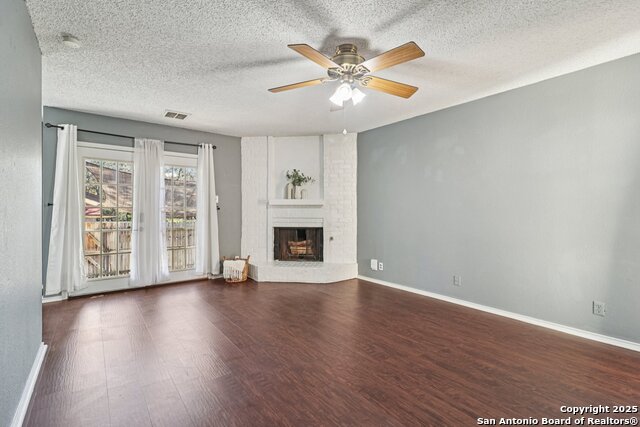 Image 13 of 39 For 9334 Dover Ridge