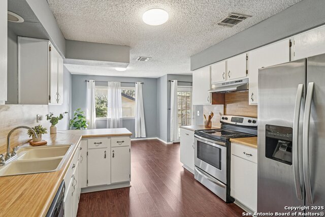 Image 4 of 39 For 9334 Dover Ridge