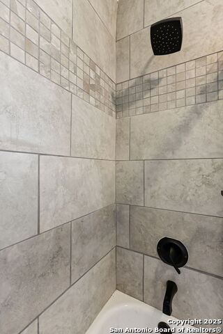 Image 20 of 25 For 14423 Watermill