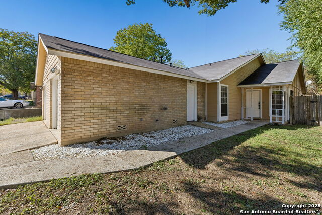 Image 4 of 25 For 14423 Watermill