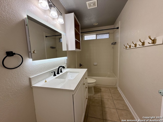 Image 25 of 29 For 220 Cold River