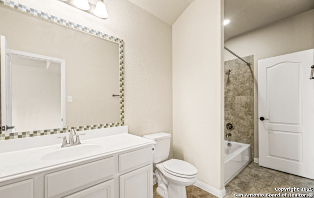 Image 25 of 35 For 12014 Bailey Hills