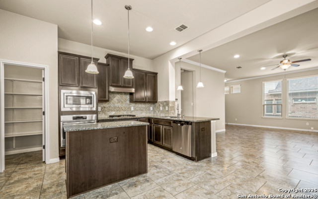 Image 6 of 35 For 12014 Bailey Hills