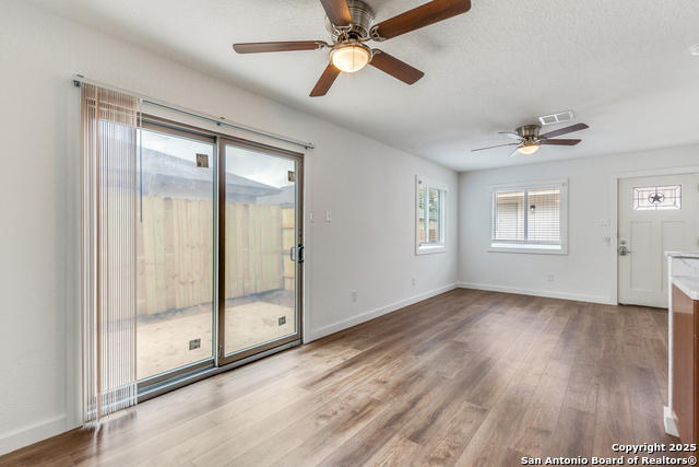 Image 11 of 24 For 8836 Meadow Trace