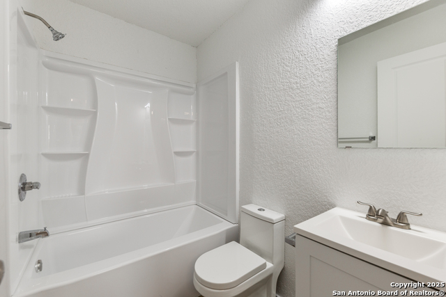 Image 16 of 16 For 8838 Meadow Trace