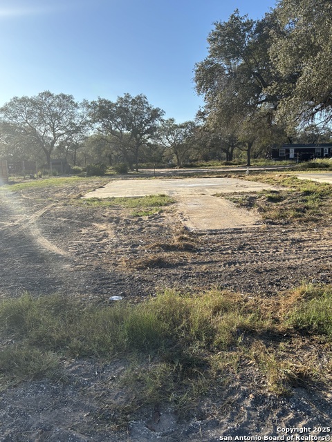 Image 5 of 7 For 299 Praise Dr