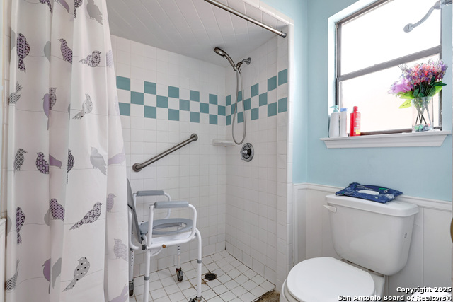 Image 14 of 23 For 14211 Chadbourne