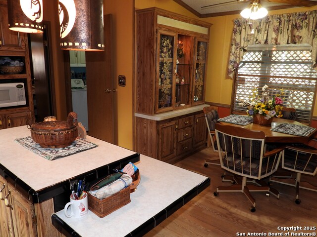 Image 21 of 78 For 164 18th E 