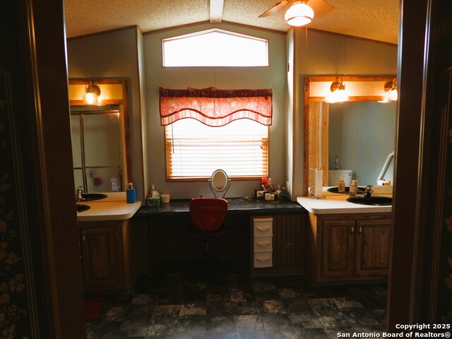 Image 28 of 78 For 164 18th E 