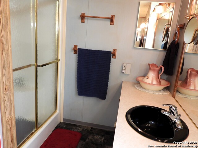 Image 30 of 78 For 164 18th E 