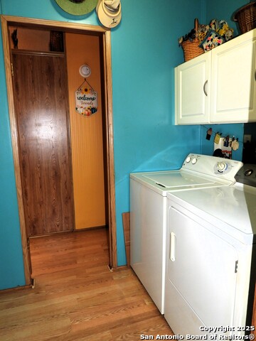 Image 33 of 78 For 164 18th E 