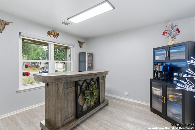 Image 16 of 47 For 15718 Hastings Park