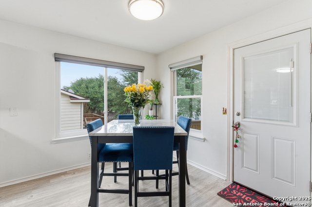 Image 22 of 47 For 15718 Hastings Park