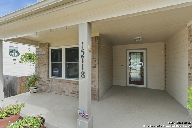 Image 7 of 47 For 15718 Hastings Park